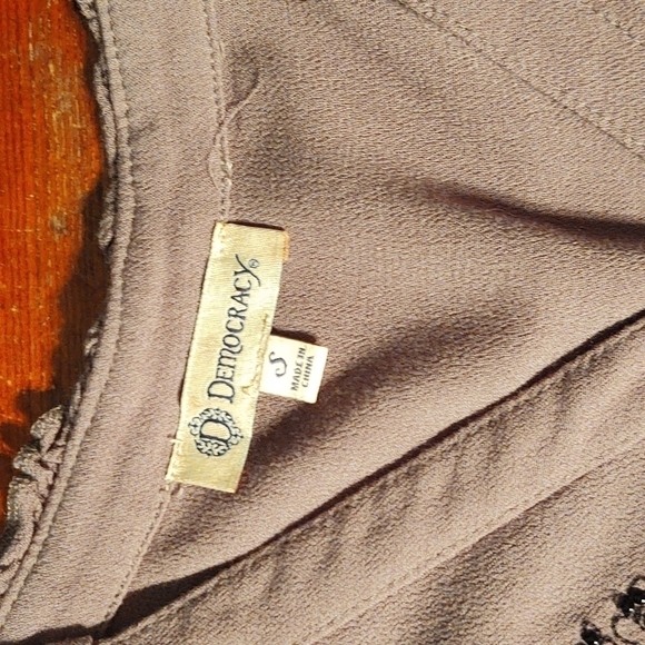 Democracy Olive Green Beaded Embroidered Paisley Design Blouse Sz S - Picture 3 of 7